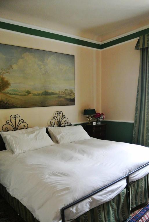 Palazzo Zecchino B&B Генуа Екстериор снимка