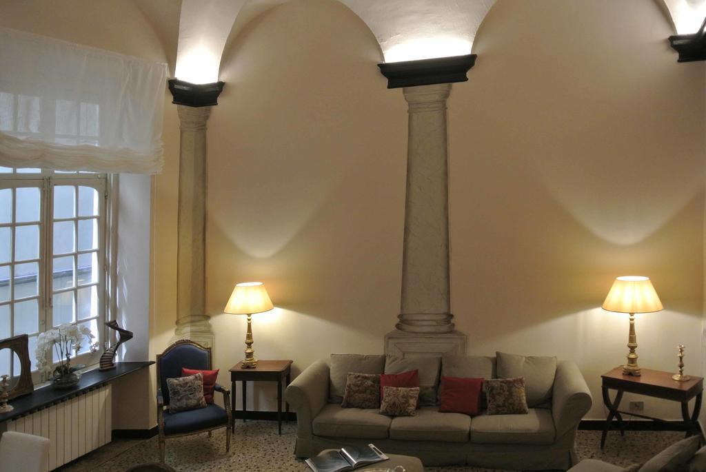 Palazzo Zecchino B&B Генуа Екстериор снимка