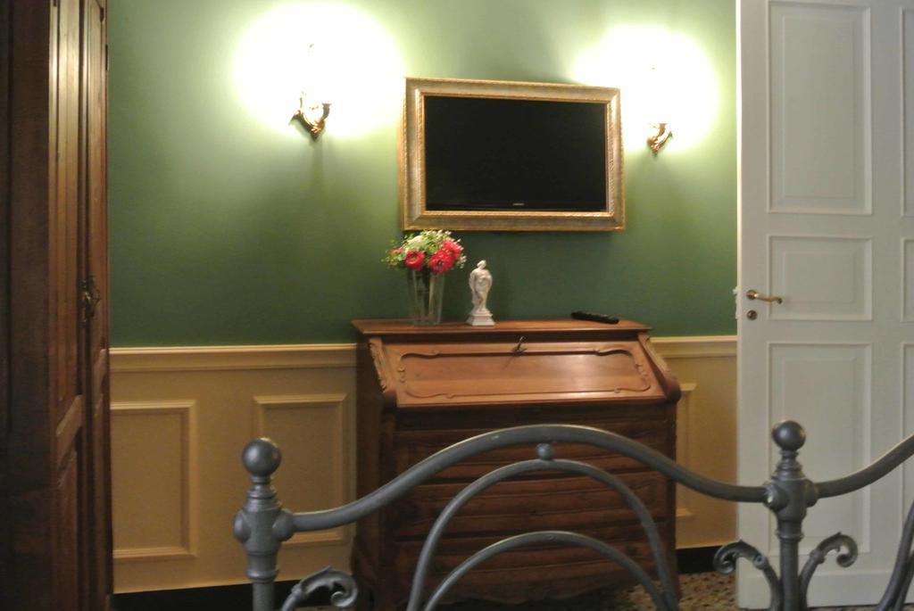 Palazzo Zecchino B&B Генуа Екстериор снимка
